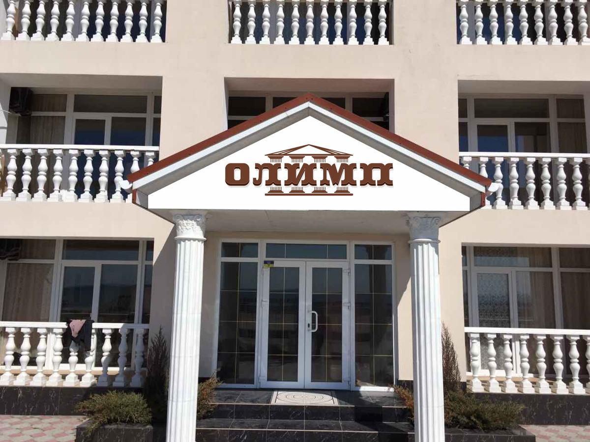 Olimp Hotel Zaliznyi Port Exterior foto